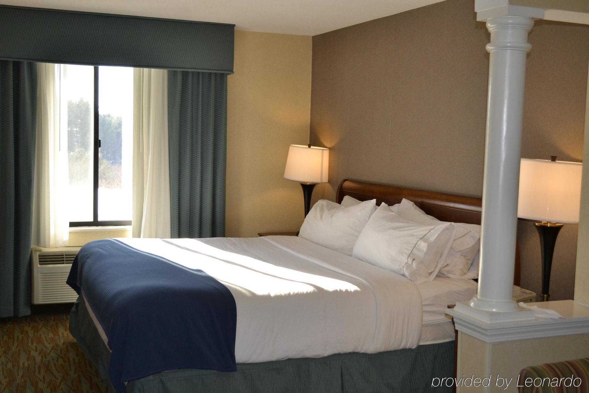 Holiday Inn Express Hotels Biddeford By Ihg Exterior foto